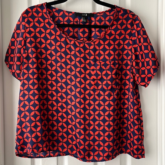 Forever 21 Geometric Short Sleeve Blouse - Picture 1 of 3